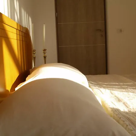 Belvedere Adriatica 4* Qeparo