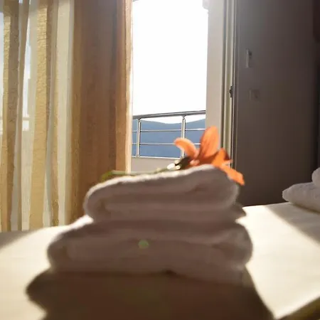 Belvedere Adriatica بيت ضيافة 4*