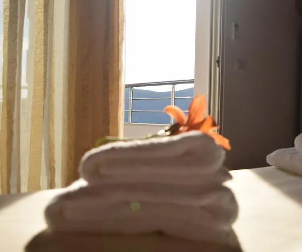 Belvedere Adriatica 招待所 4*